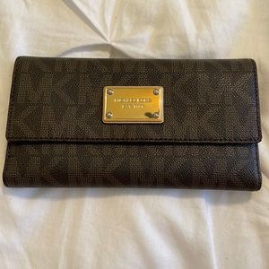 Michael Kors wallet